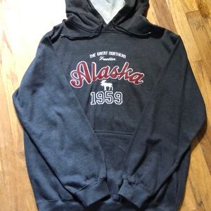 NWOT Alaska sweatshirt